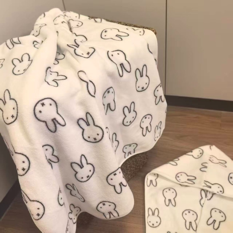 Simple Miffy Rabbit Sweet and  - đánh giá và giá Home Bathroom Movie
